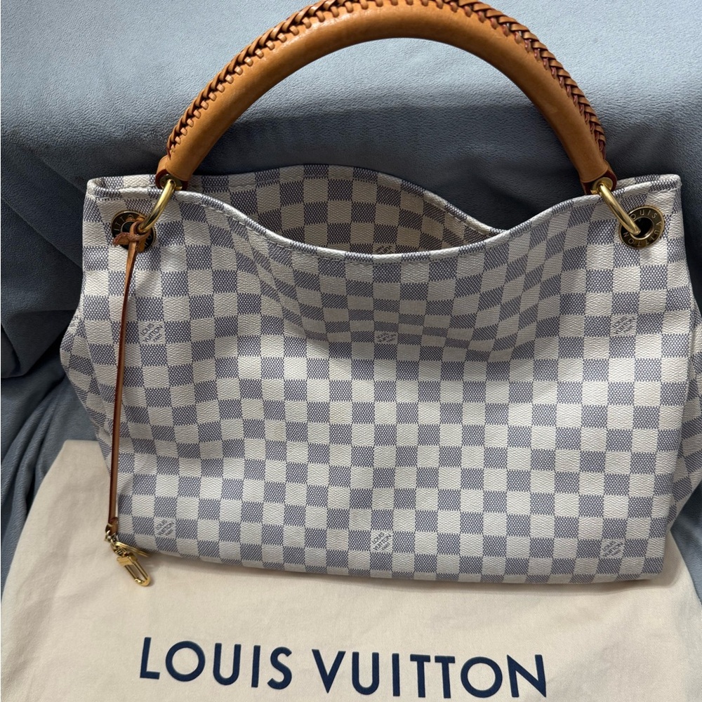 Authentic Louis Vuitton Artsy Damier Azur MM - Picture 1 of 15